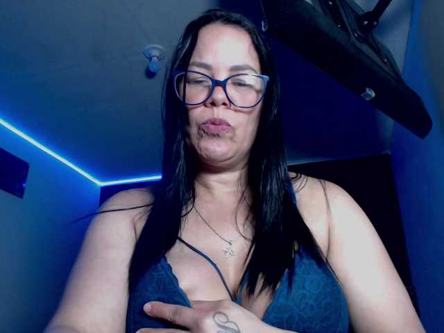 sofia-lopez70 live cam on BongaCams