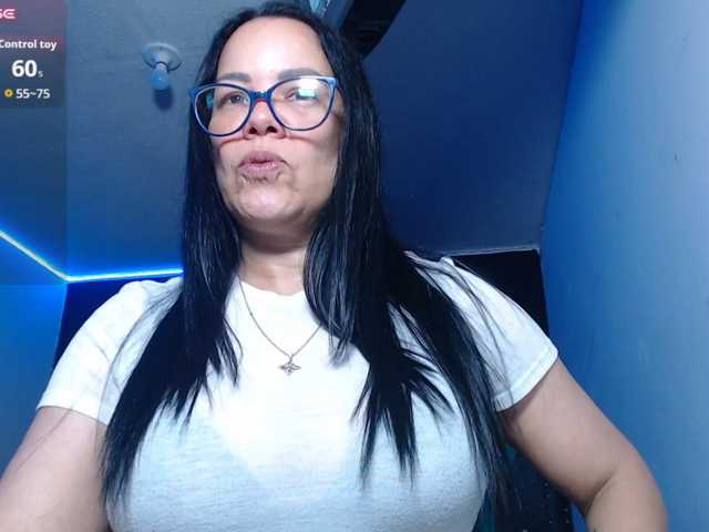 sofia-lopez70 live cam on BongaCams