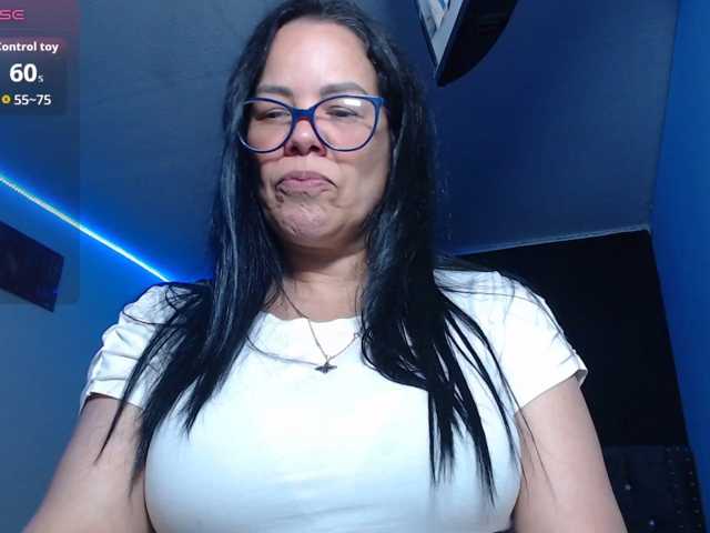 sofia-lopez70 live cam on BongaCams