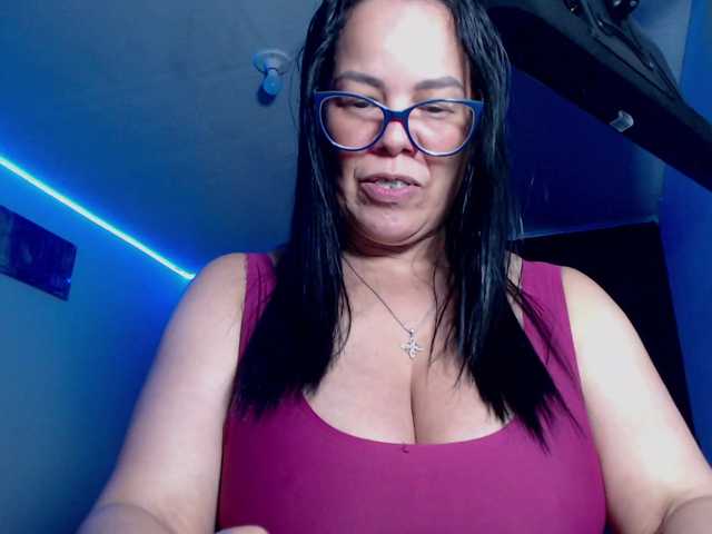 sofia-lopez70 webcam