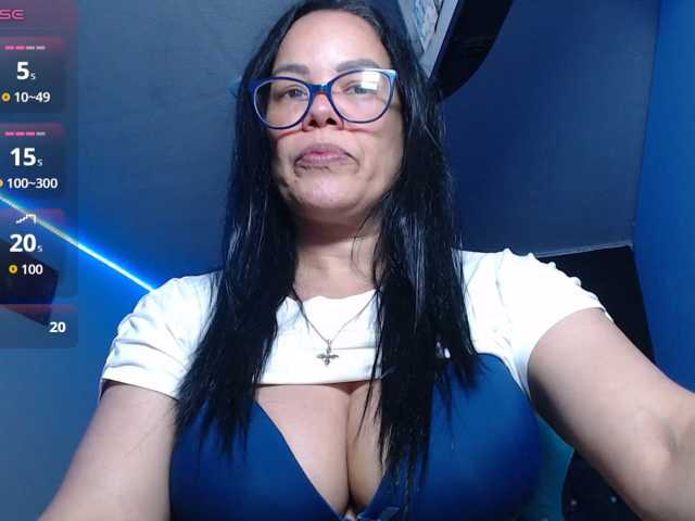 sofia-lopez70 live cam preview