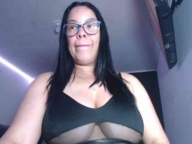 sofia-lopez70 webcam