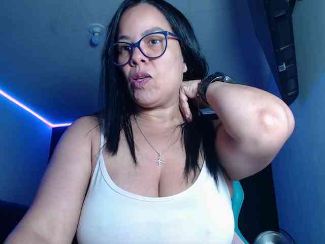sofia-lopez70 webcam