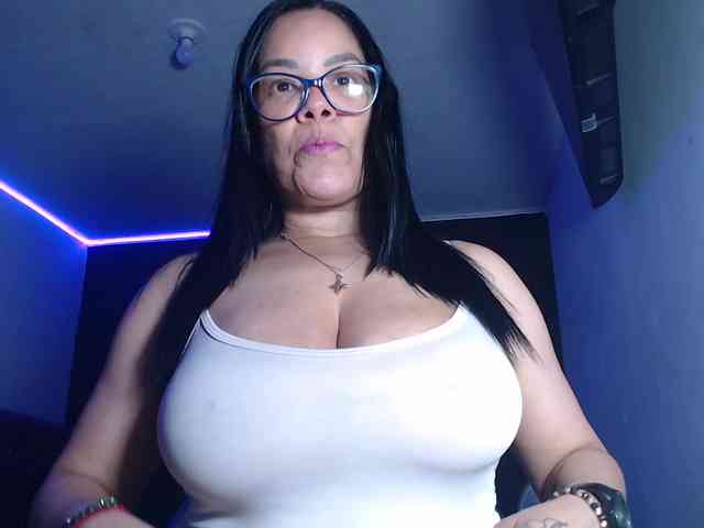 sofia-lopez70 webcam
