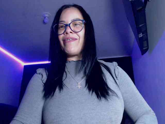 sofia-lopez70 webcam