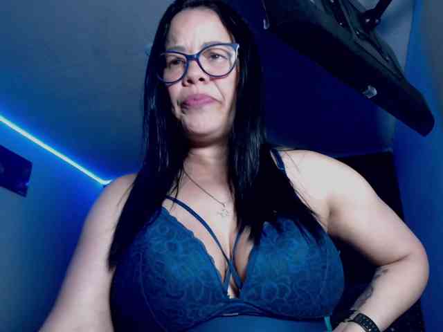 sofia-lopez70 webcam