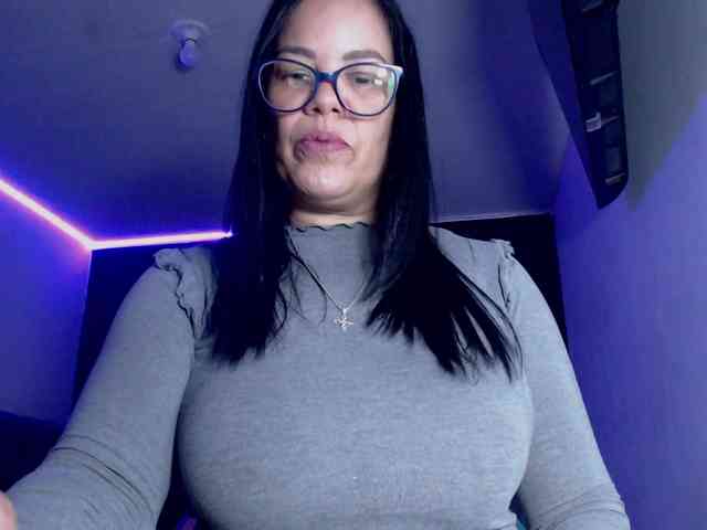 sofia-lopez70 webcam
