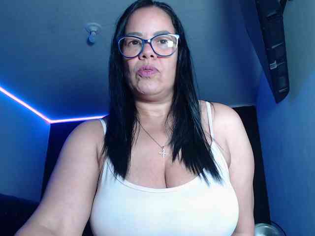 sofia-lopez70 webcam