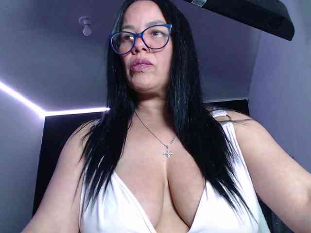 sofia-lopez70 webcam