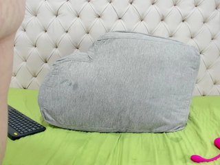 Anggie-Miller Porn Show