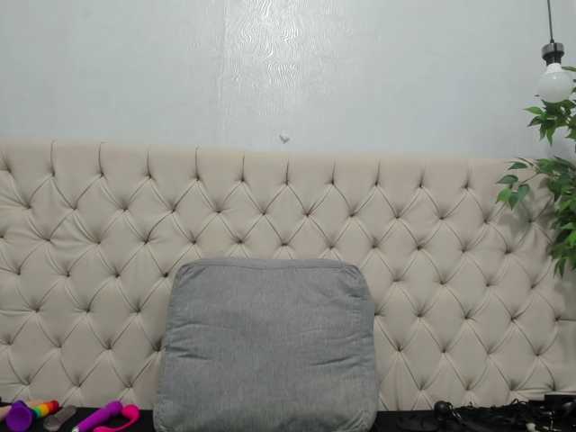 Anggie-Miller live cam on BongaCams