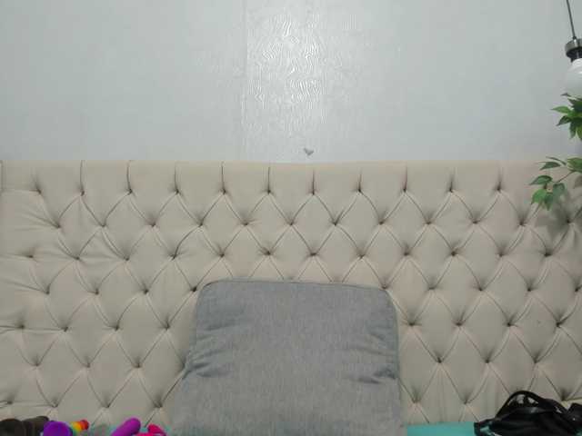 Anggie-Miller live cam on BongaCams