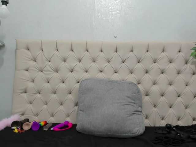 Anggie-Miller, en directo ahora en BongaCams