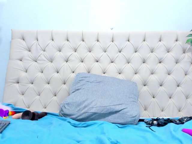 Anggie-Miller live cam on BongaCams