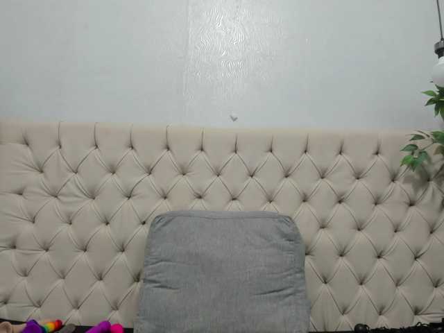 Anggie-Miller, en directo ahora en BongaCams