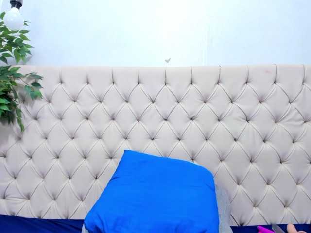 Anggie-Miller live cam on BongaCams