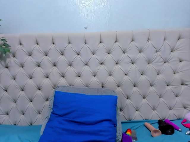 Anggie-Miller live cam on BongaCams