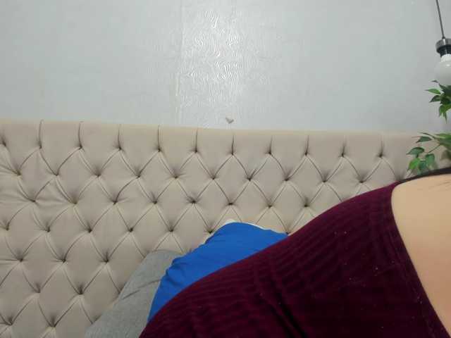 Anggie-Miller live cam on BongaCams