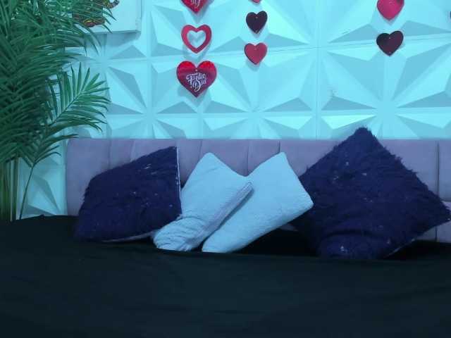 Anggie-Miller's BongaCams show and profile