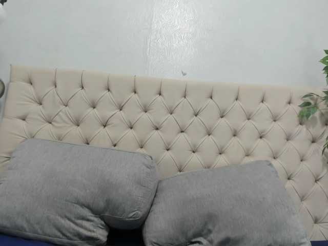 Anggie-Miller live cam on BongaCams
