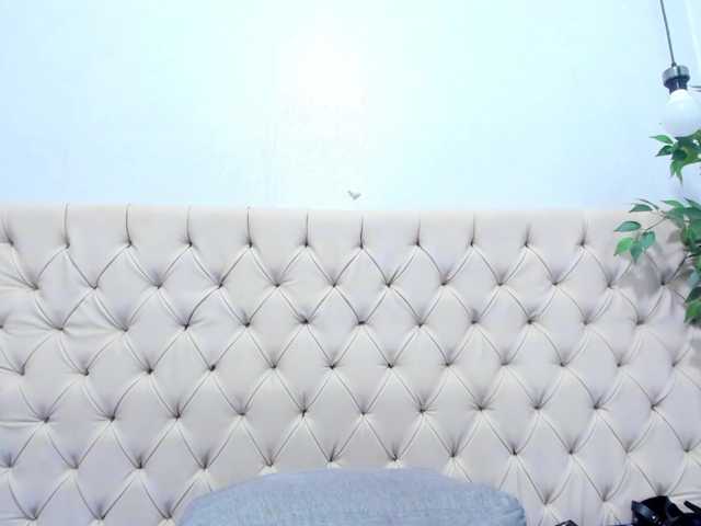 Anggie-Miller live cam on BongaCams