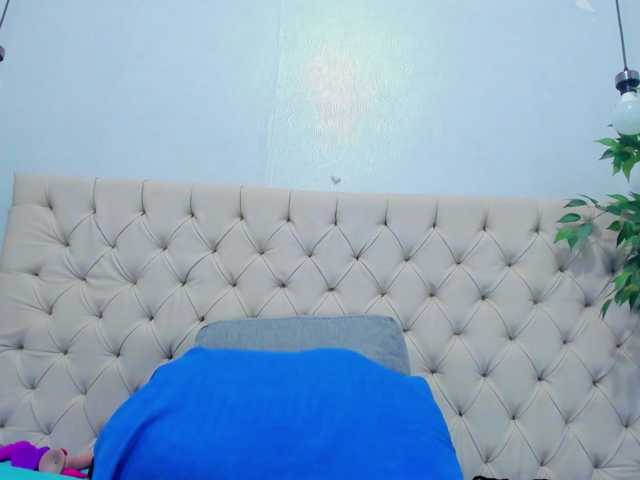 Anggie-Miller live cam on BongaCams