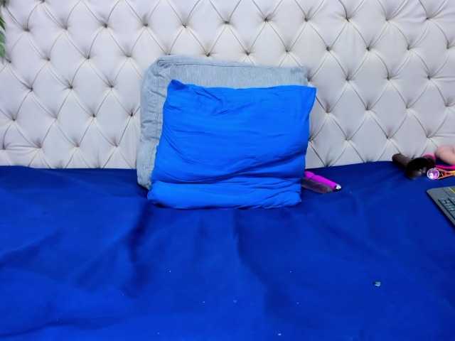 Anggie-Miller live cam on BongaCams