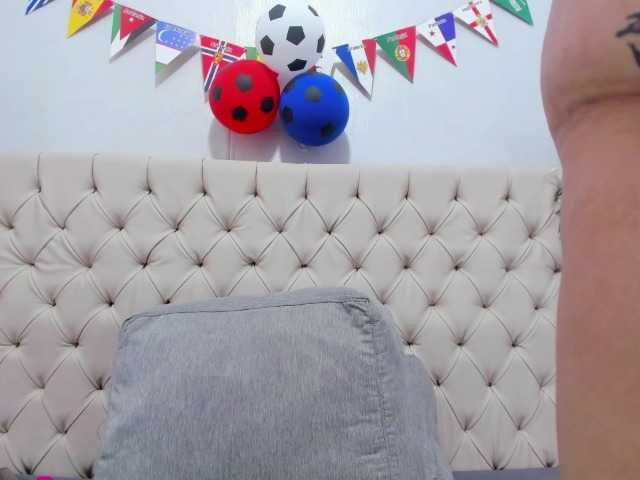 Anggie-Miller live cam on BongaCams