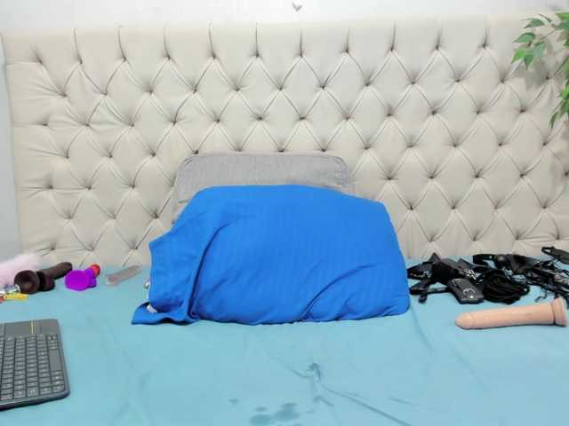 Anggie-Miller live cam on BongaCams