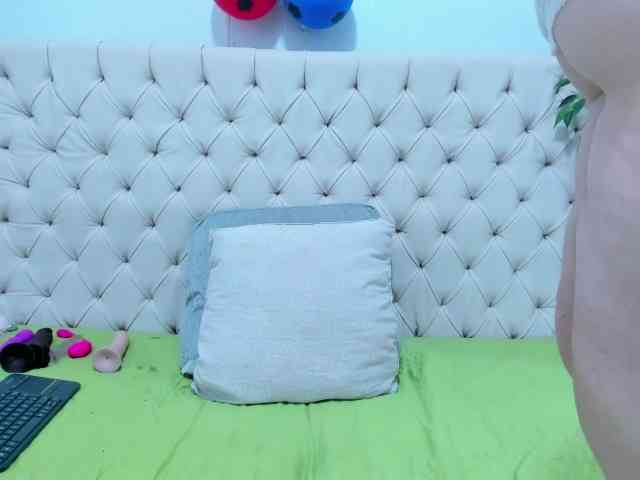 Anggie-Miller webcam
