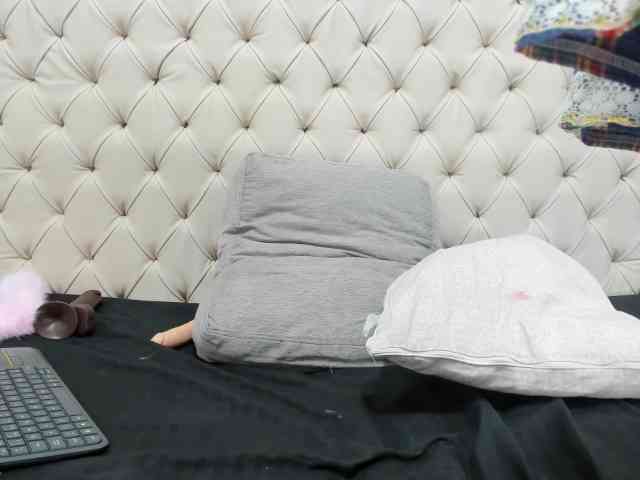 Anggie-Miller webcam