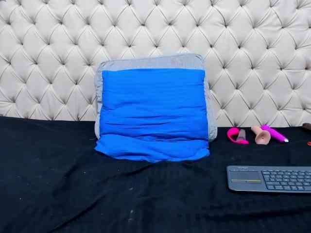 Anggie-Miller webcam