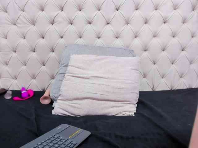 Anggie-Miller webcam