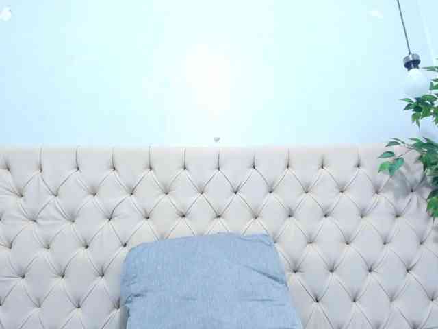 Anggie-Miller's webcam live show