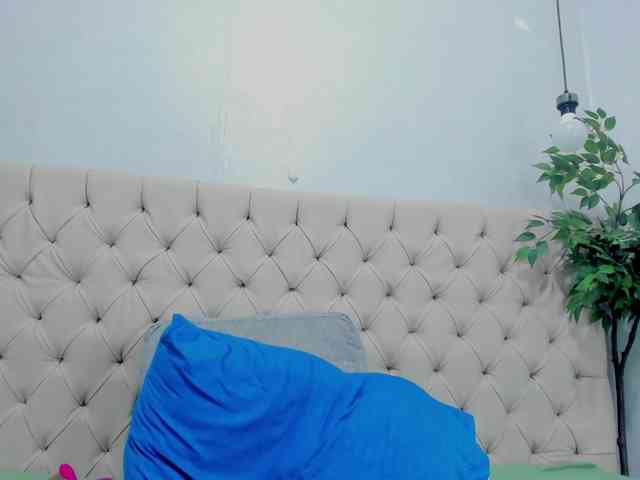 Anggie-Miller webcam