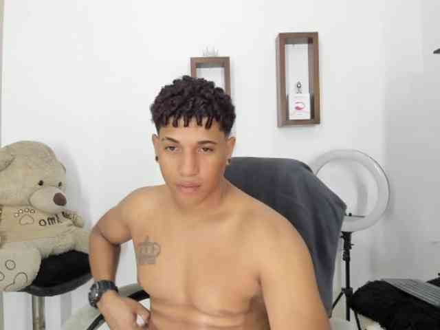yoximanuelprime Sex Cam Show