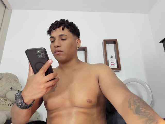 yoximanuelprime Sex Cam Show