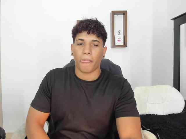 yoximanuelprime Sex Cam Show