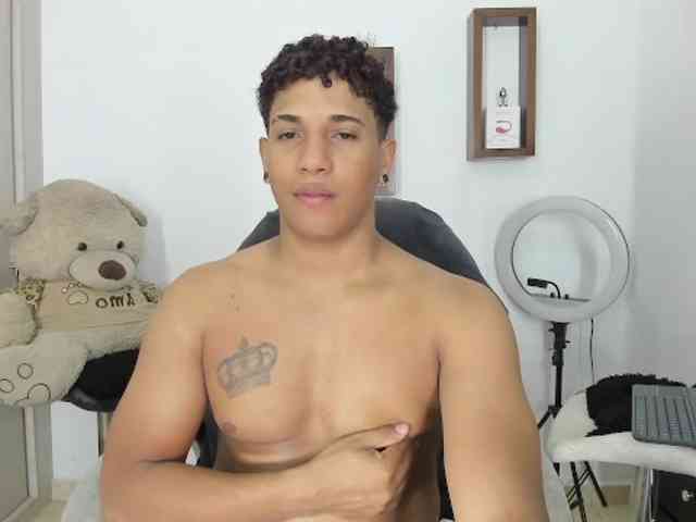 yoximanuelprime Sex Cam Show