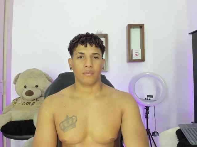yoximanuelprime Live Webcam on BongaCams