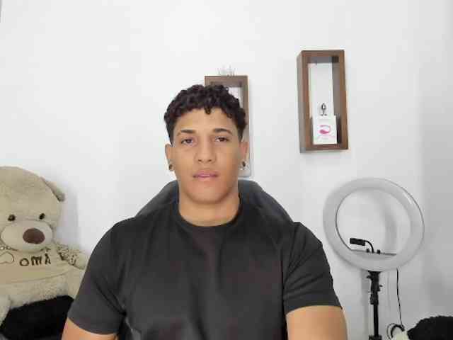 yoximanuelprime Sex Cam Show