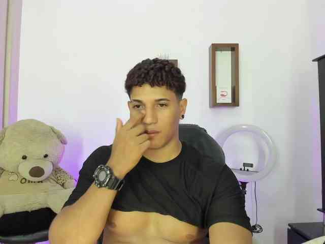 yoximanuelprime Live Webcam on BongaCams