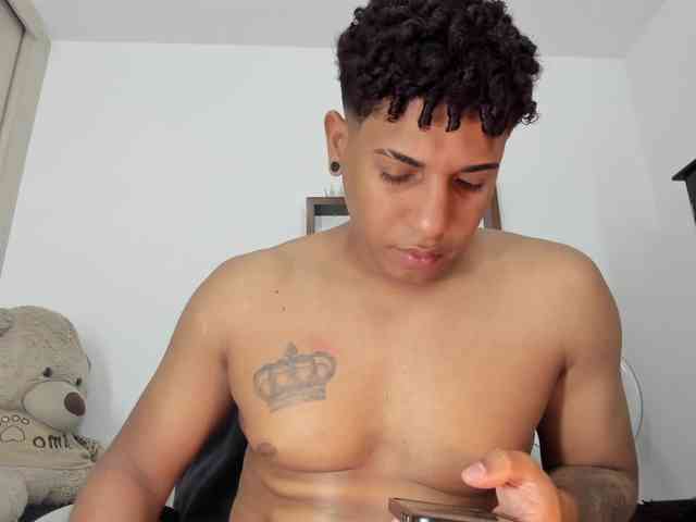 yoximanuelprime Sex Cam Show