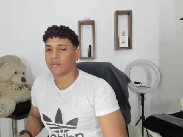 yoximanuelprime Sex Cam Show