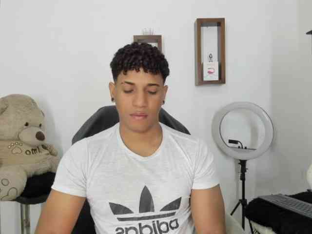 yoximanuelprime Sex Cam Show