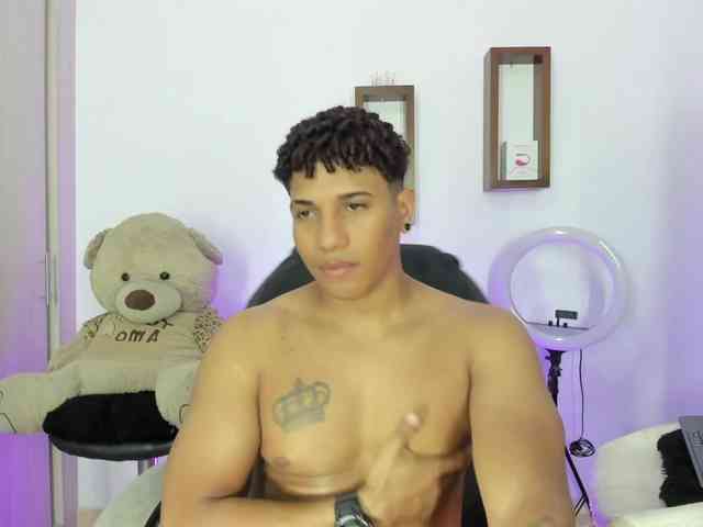 yoximanuelprime Live Webcam on BongaCams