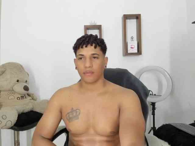 yoximanuelprime Sex Cam Show