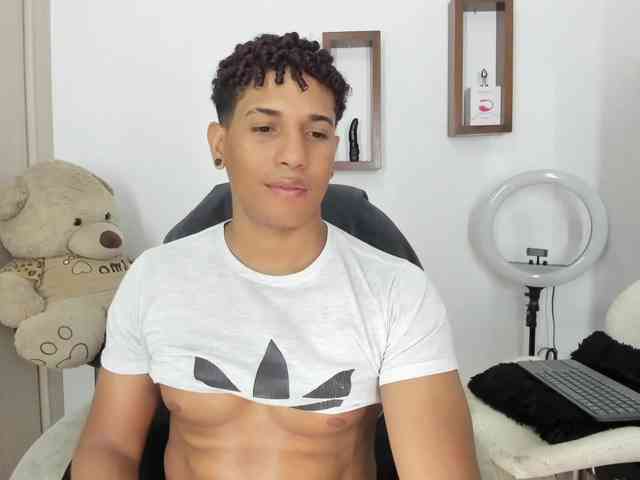 yoximanuelprime Sex Cam Show