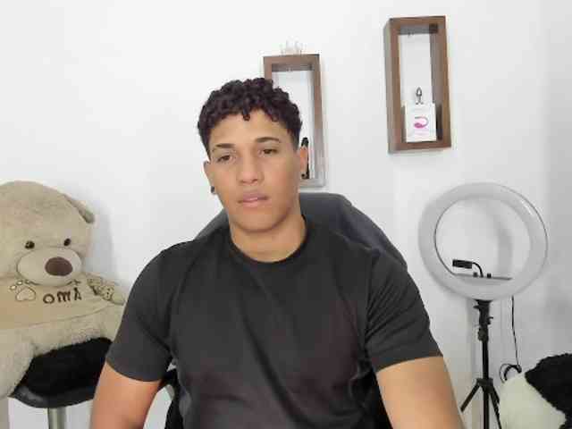 yoximanuelprime Sex Cam Show