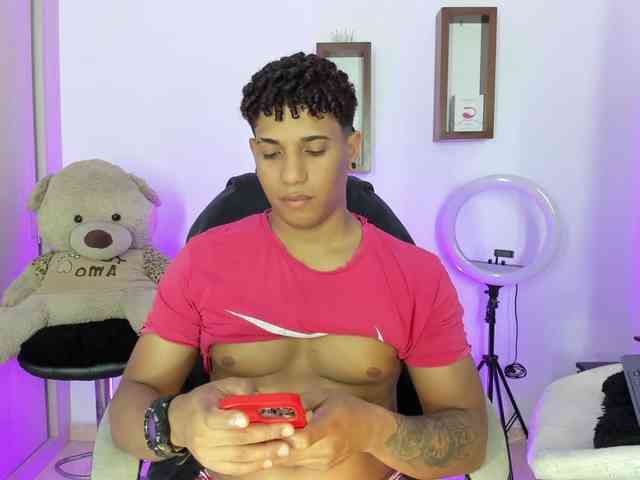 yoximanuelprime Live Webcam on BongaCams